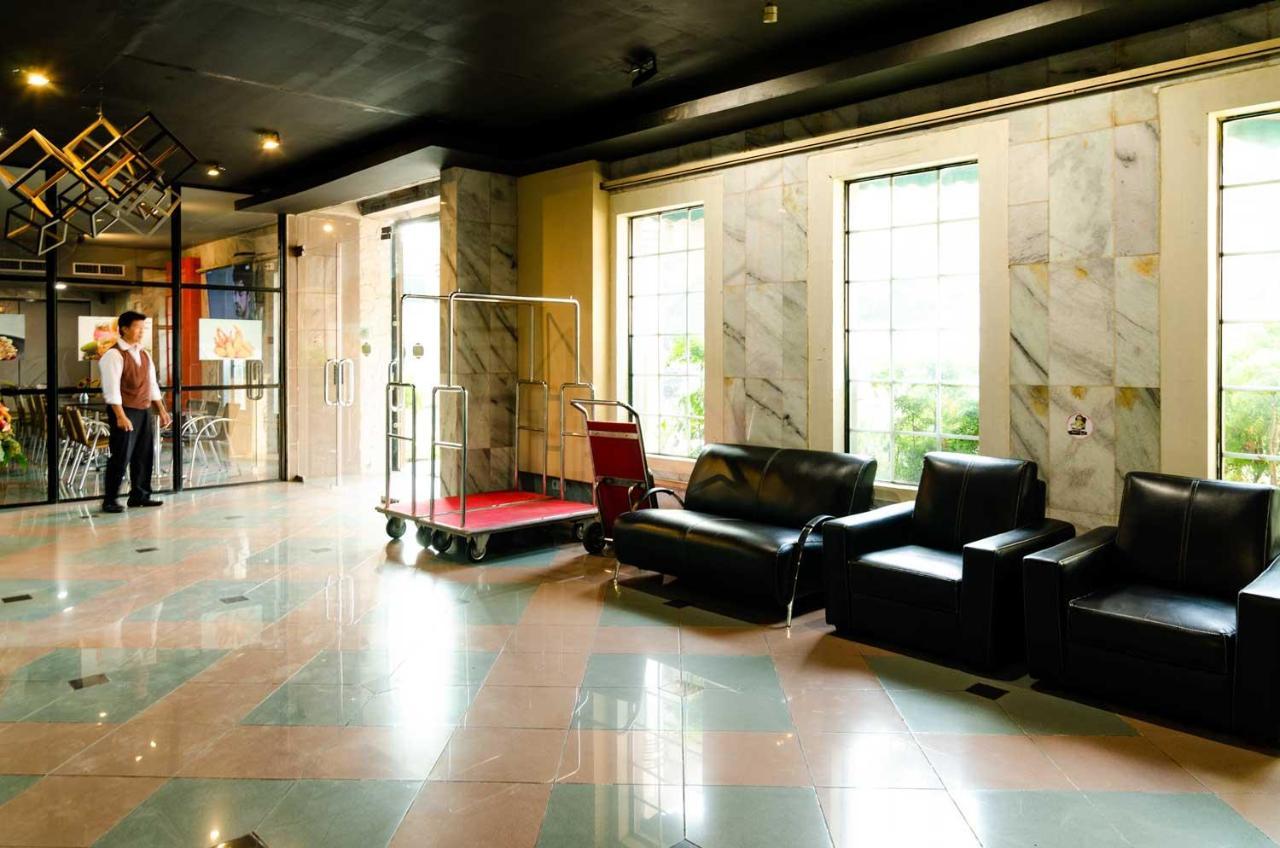 Hotel Peninsula Mangga Besar Jakarta Ngoại thất bức ảnh